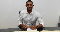 juan-jesus-napoli-firma.jpg