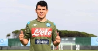 lozano-firma-napoli.jpg