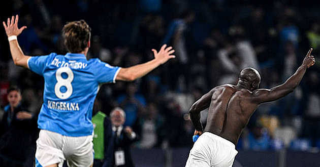 mctominey_lukaku_napolicagliari.jpg
